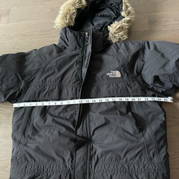 north face winter jacket - SEE DESCRIPTION - Picture 6 of 8